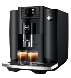 JURA E6 (EC) Aanbieding én 2+1 Jaar Extra Garantie -Koffie Winkel Jura E6 aanbieding EC Piano Black koffiemachine zijkant