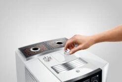 JURA J8 Twin Diamond White (EA) Met €78 Gratis Koffie En Glazen Melkhouder En 2+1 Jaar Extra Garantie 20 JURA J8 Twin Diamond White (EA) Met €78 Gratis Koffie En Glazen Melkhouder En 2+1 Jaar Extra Garantie -Koffie Winkel Jura J8 Twin Diamond White maalgraad