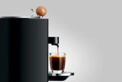 JURA ONO Coffee Black (EA) -Koffie Winkel Jura ONO koffiemachine zijkant