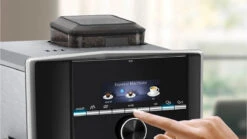Siemens EQ.9 Plus S400 - Edelstaal - TI924301RW Met €49 Gratis Koffie -Koffie Winkel Siemens EQ9 s400 TI924301RW koffiemachine display