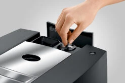 JURA J8 Midnight Silver (EA) Met €78 Gratis Koffie én 2+1 Jaar Extra Garantie 24 JURA J8 Midnight Silver (EA) Met €78 Gratis Koffie én 2+1 Jaar Extra Garantie -Koffie Winkel jura j8 koffiemachine maalgraad 83b14fe3 0966 497c 9398 1f83f518fc2d