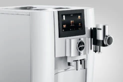 JURA J8 Piano White (EA) Met €78 Gratis Koffie én 2+1 Jaar Extra Garantie 12 JURA J8 Piano White (EA) Met €78 Gratis Koffie én 2+1 Jaar Extra Garantie -Koffie Winkel jura j8 piano white koffiemachine touchscreen df2d8498 8549 45ea bbf0 5c1fae27de71